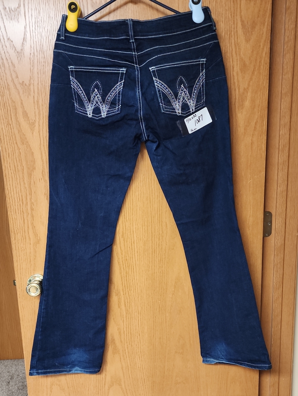Wrqngler Women's Dark Blue Embroidered Back-Pocket Jeans 11/12×32 number 1087